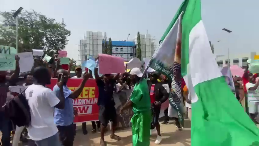 Protests Erupt in Abuja Over EFCC’s Arrest of Activist VeryDarkMan